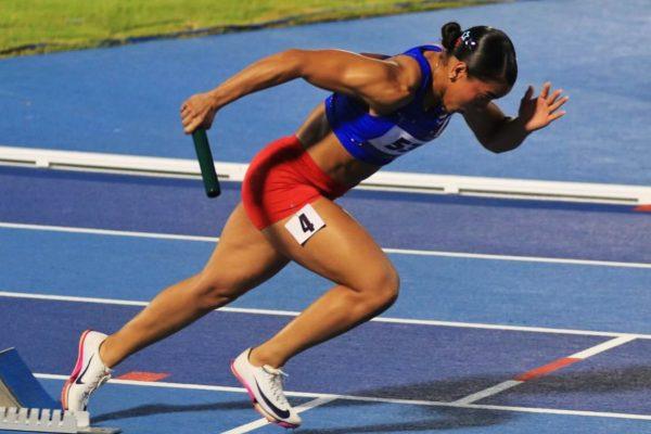 Adanelys Rodríguez's Silver Medal Leads to Emotional Family Reunion in Santo Domingo