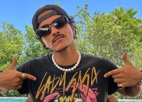 Bruno Mars Opens Romantic Tour with a Prayer, Honoring His Catholic Roots