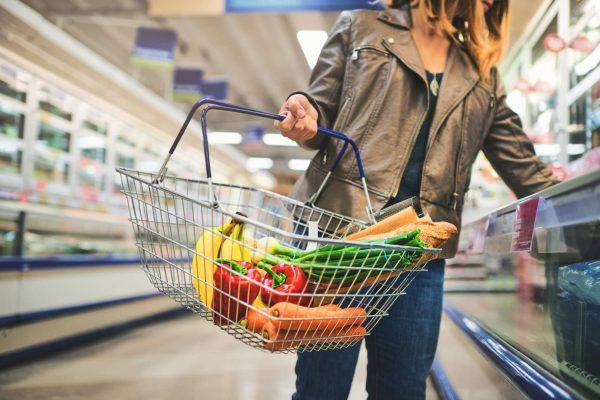 California's New Recycling Law Will Raise Grocery Bills for Latino Families