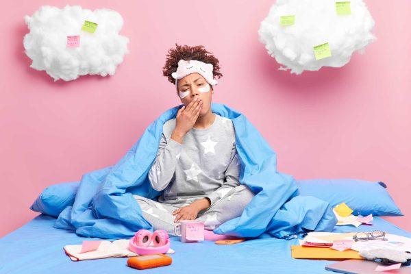 Experts Emphasize Consistent Sleep Routines for Better Health and Focus