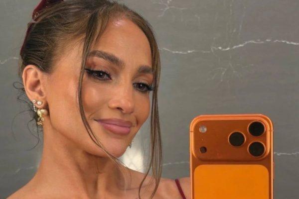Jennifer Lopez's Gothic Turn: Barely There Eyebrows Redefine Her Look