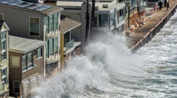 Kelvin wave along California coast could lift sea levels a foot
