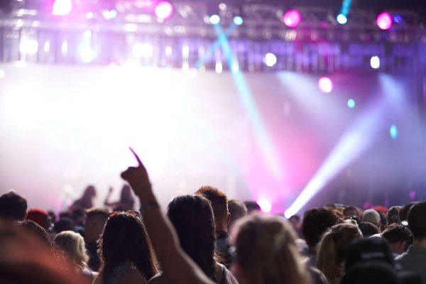 Latin music giants ignite October tours across the U.S.