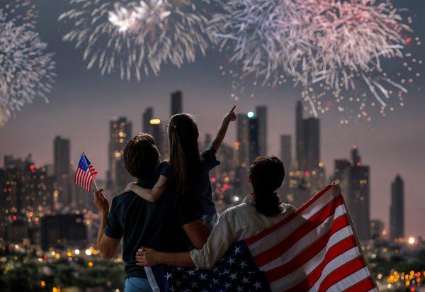 Macy's July 4th Fireworks Go Bilingual for US 250th Anniversary in New York