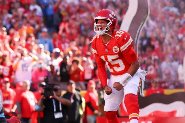 Mahomes shows rare frustration after Worthy drop in Chiefs' first loss