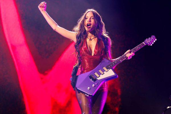 Olivia Rodrigo's dissolving dress: the tech behind her viral tour moment