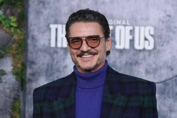 Pedro Pascal Surprises Disneyland Visitors in Full Mandalorian Armor