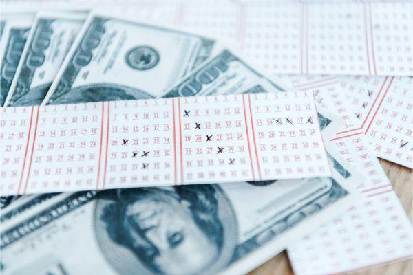 Powerball jackpot: how taxes shrink $975M to $266M