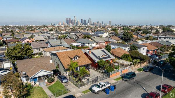Venice, Los Angeles weighs fines for long-vacant properties