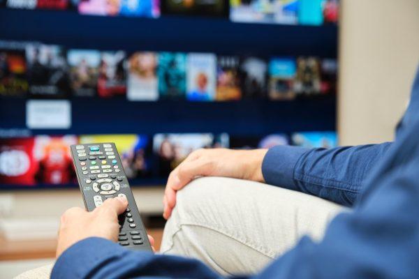 Why Spanish Dubbing Gave These 20 US Shows Totally Different Names