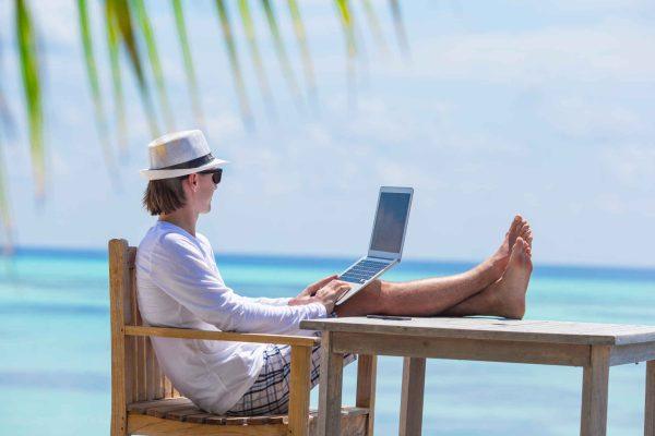 Workation Tips: How to Blend Remote Work and Travel Without Burning Out