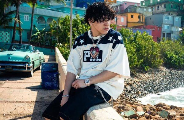 Xavi's 'Dosis' Album Drops May 21: 19 Tracks, Fuerza Regida, and a Rose Bowl Send-Off